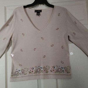 Mercer & Madison Long Sleeved V-Neck Sweater